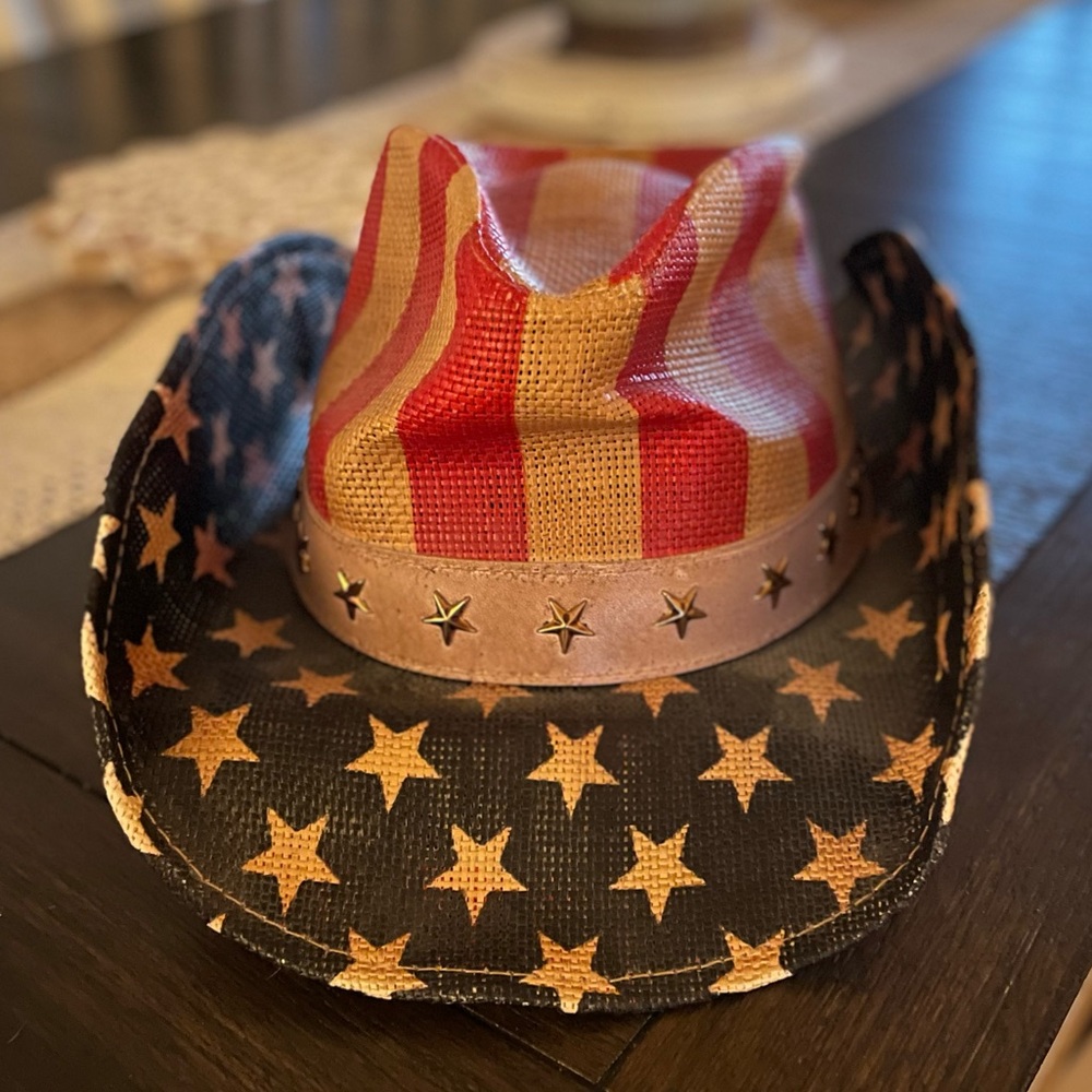 Patriotic Hat 🎩 🇺🇸💙❤️🤍